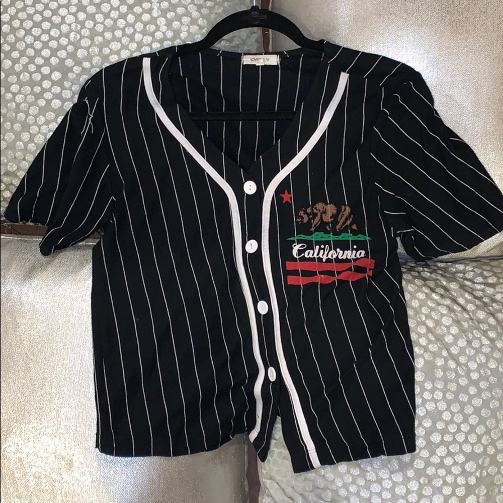 Baseball style button up